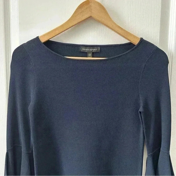 Banana  Republic Sweater Handkerchief Sleeve Crewneck Knit Top Navy Blue Size XS - Picture 6 of 16